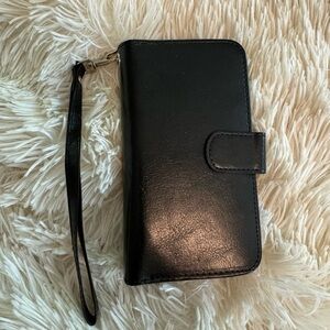 Leather wristlet and card holder